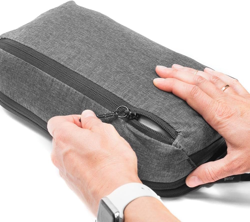 Peak Design Packing Cube, Charcoal, Weatherproof Luggage Cube with Dual Compartment Organization, Expansion and Compression, Zipper Opening, Travel Organizer for Men and Women, Size S - Image 4