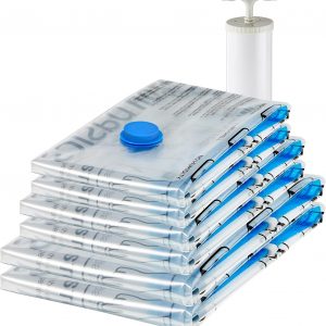 Amazon Basics Multiple Vacuum Compression Zipper Storage Bags for Space Saving and Travel with Hand Pump, 6-Pack (2 Jumbo, 2 Large, 2 Medium), Transparent