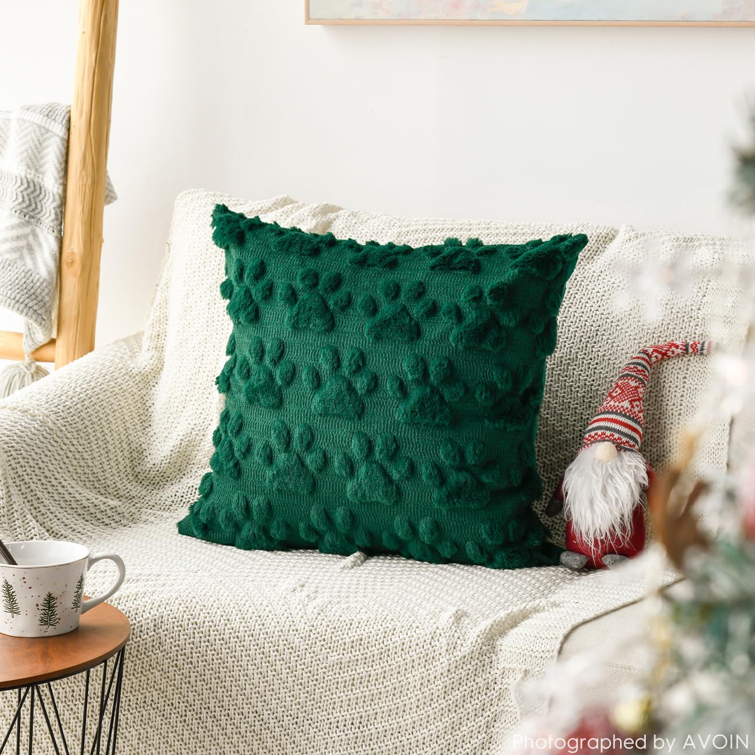 AVOIN colorlife Christmas Pet Dog Paws Throw Pillow Covers, 18 x 18 Inch Red Green Xmas Soft Plush Faux Fur Jacquard Cushion Case Farmhouse Decoration for Sofa Couch Set of 2 - Image 4
